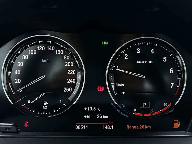BMW 1-Series — фото 13