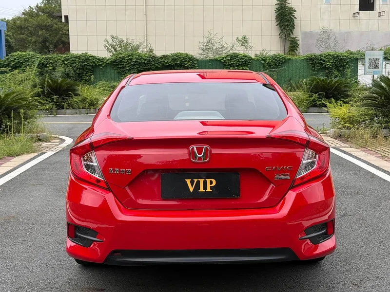 Honda Civic — фото 8