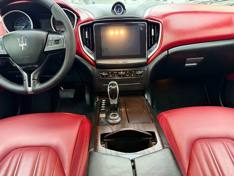Maserati Ghibli — фото 12