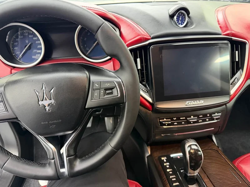 Maserati Ghibli — фото 7