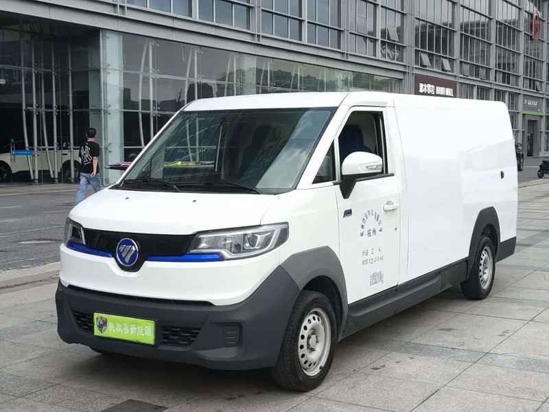 Foton Zhilan E7