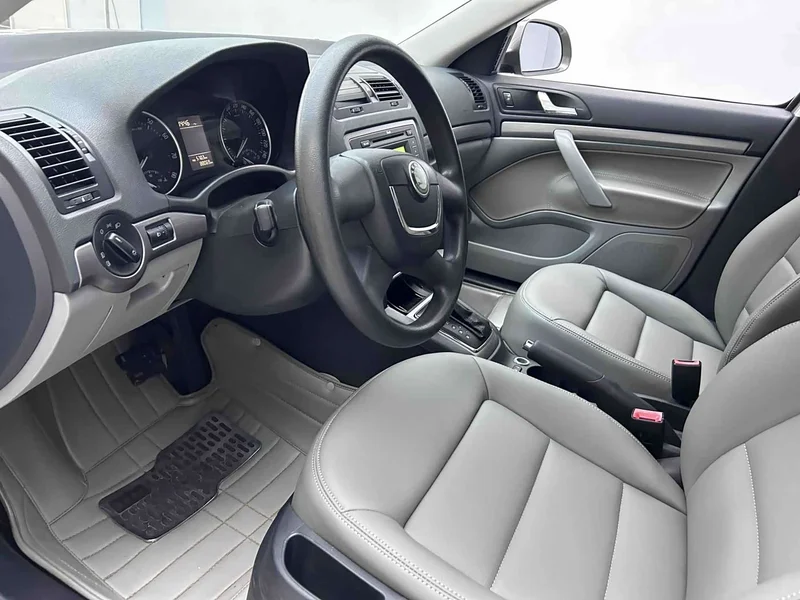 Volkswagen Octavia — фото 10