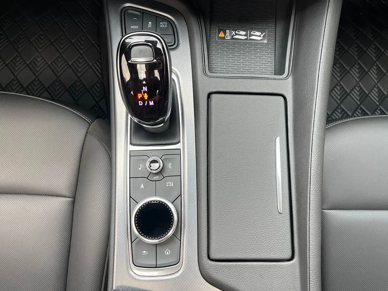 Cadillac CT5 — фото 31