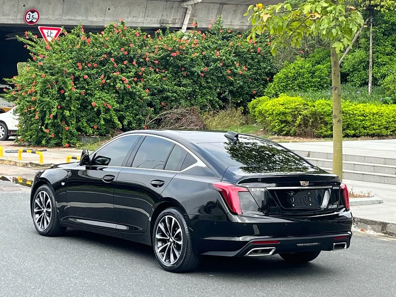 Cadillac CT5 — фото 4