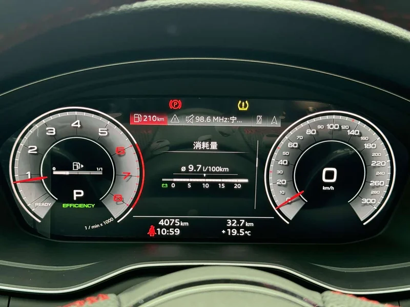 Audi A4L — фото 7