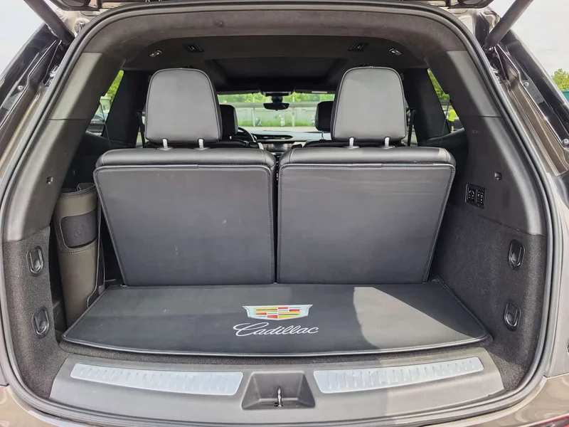 Cadillac XT6 — фото 17