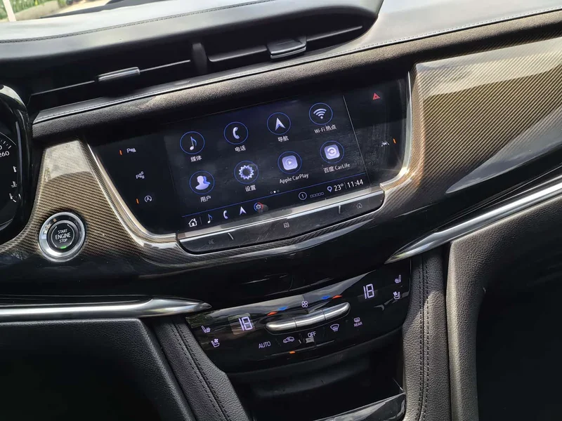 Cadillac XT6 — фото 19