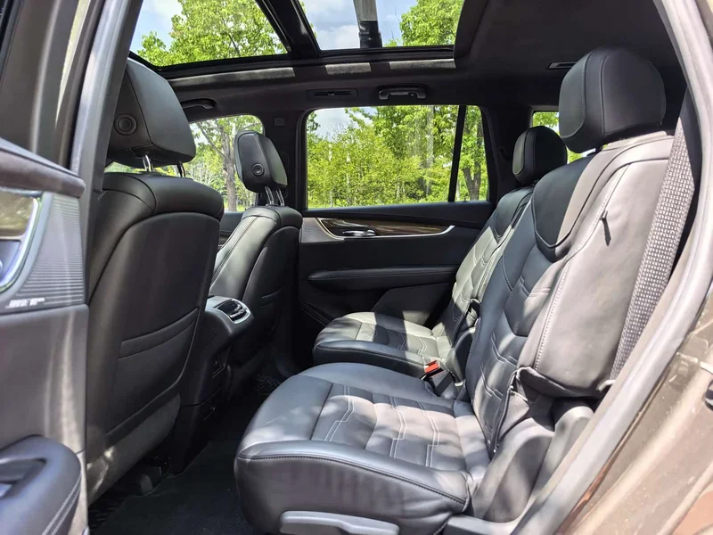 Cadillac XT6 — фото 9
