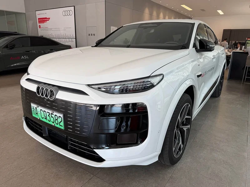 Audi Q6
