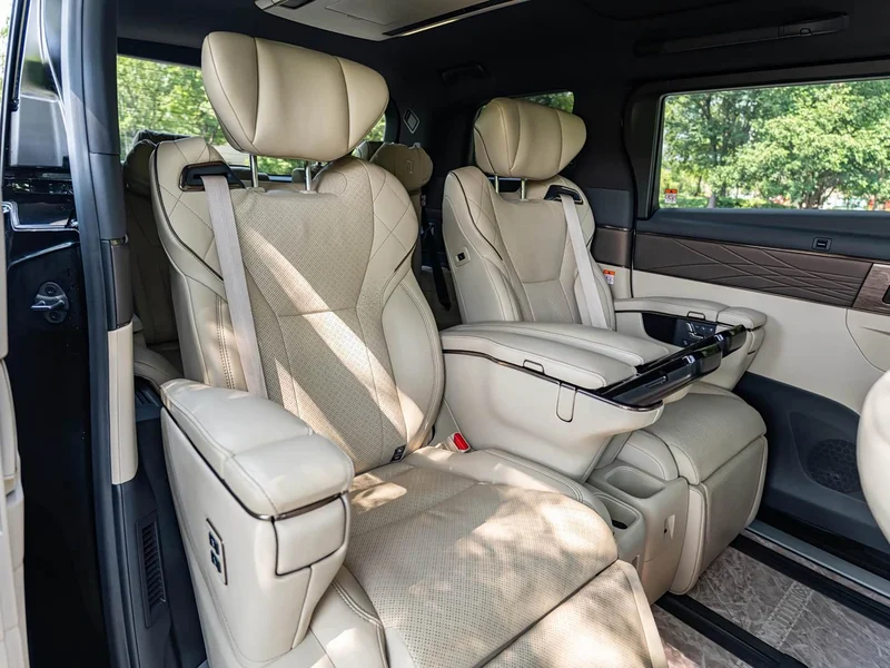 Toyota Vellfire — фото 11