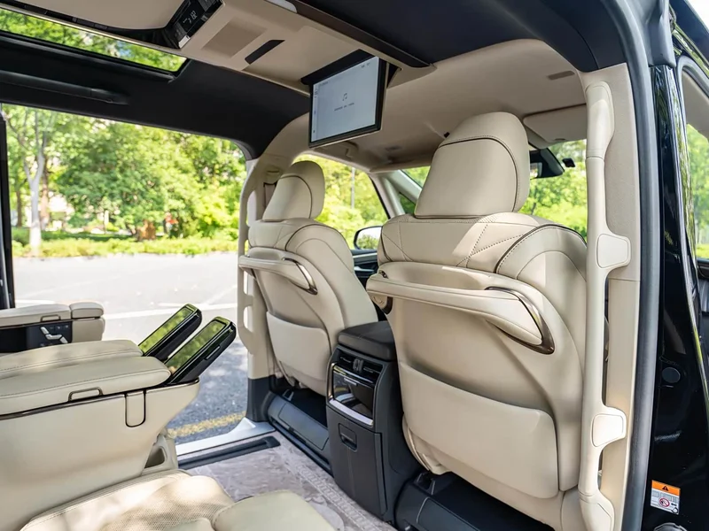 Toyota Vellfire — фото 12