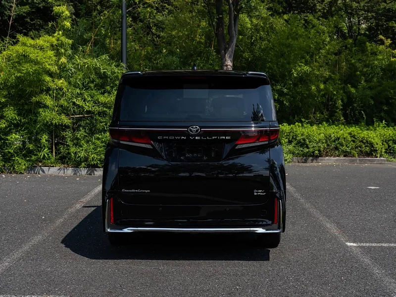 Toyota Vellfire — фото 15