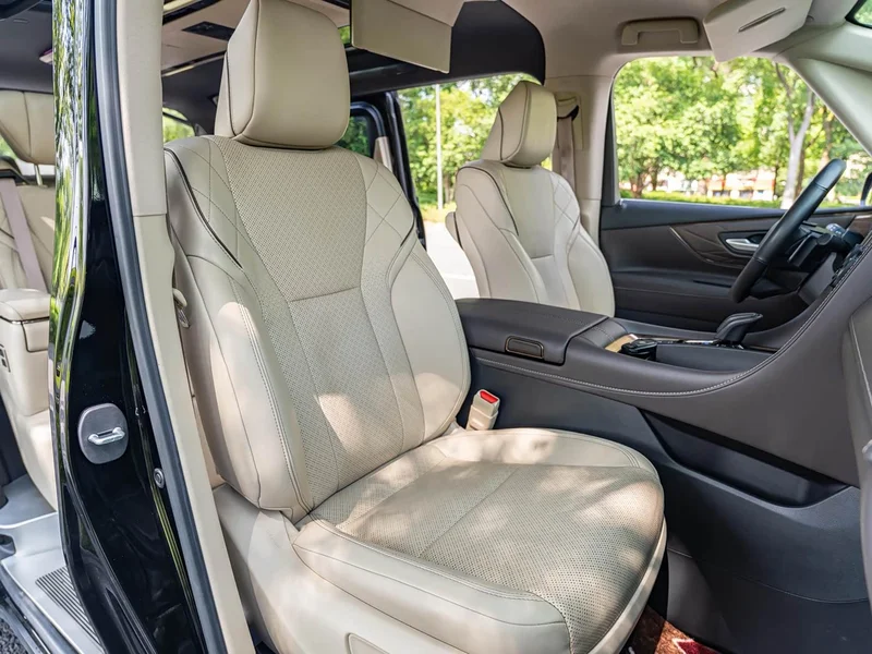 Toyota Vellfire — фото 7