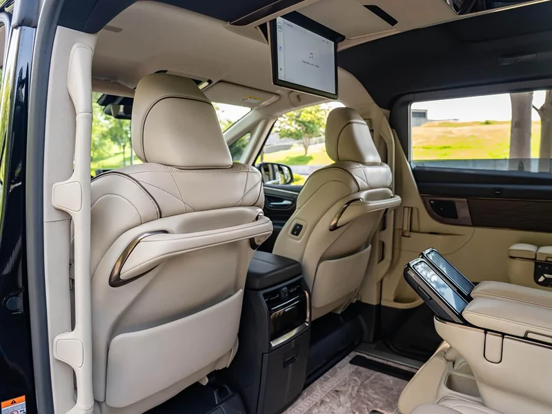 Toyota Vellfire — фото 10