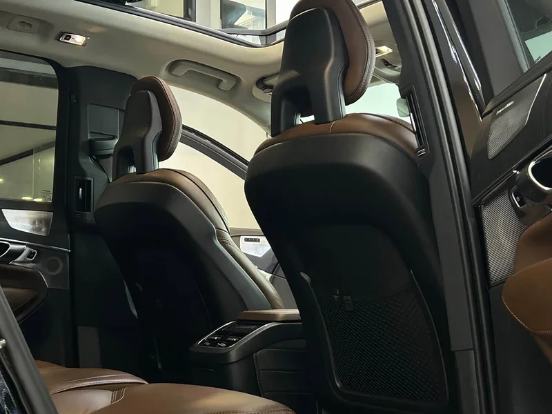 Volvo XC90 — фото 16