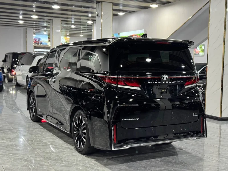 Toyota Vellfire — фото 15