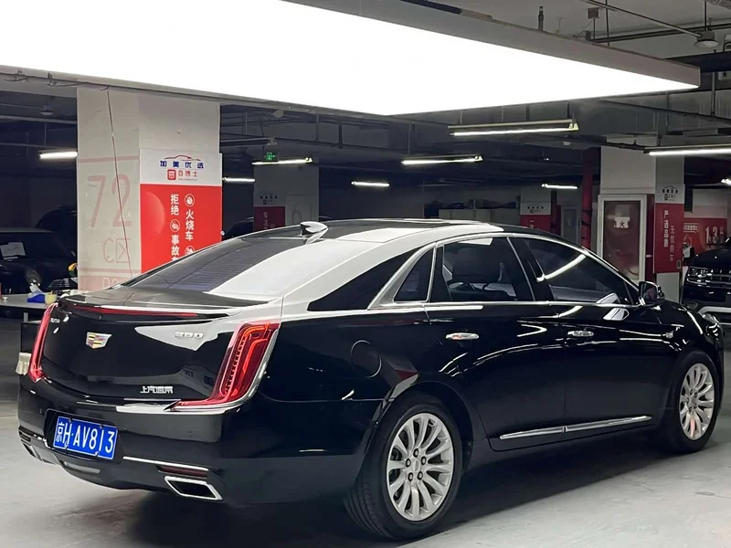 Cadillac XTS — фото 5