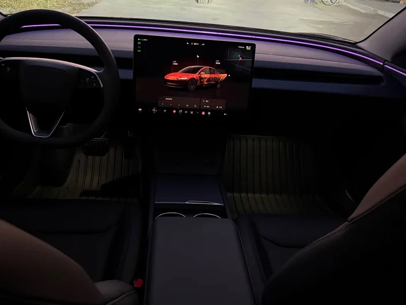 Tesla Model 3 — фото 16