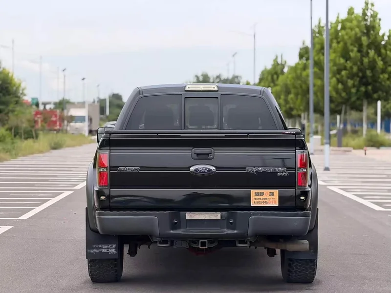 Ford F-150 Raptor — фото 11