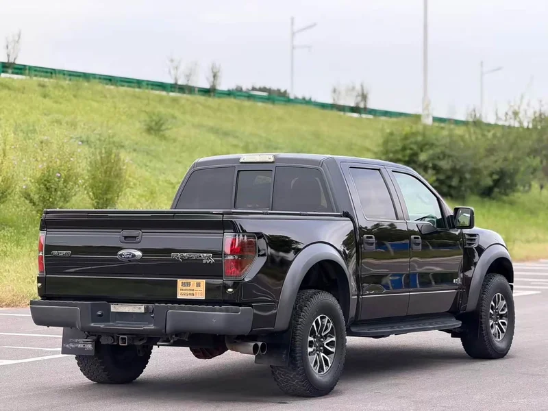 Ford F-150 Raptor — фото 12