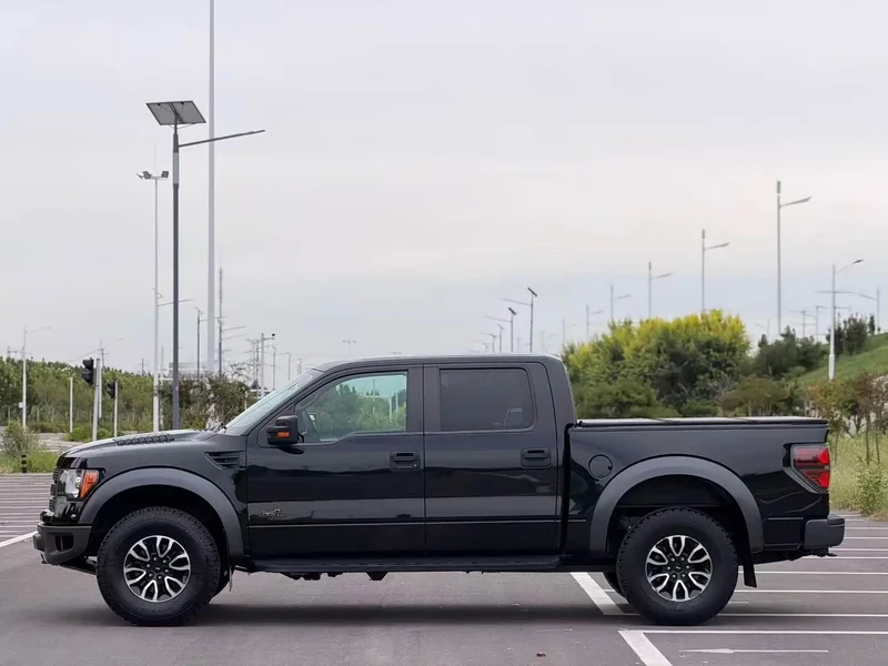 Ford F-150 Raptor — фото 13