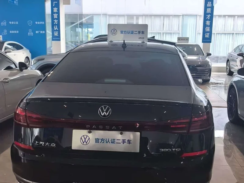 Volkswagen Passat — фото 15