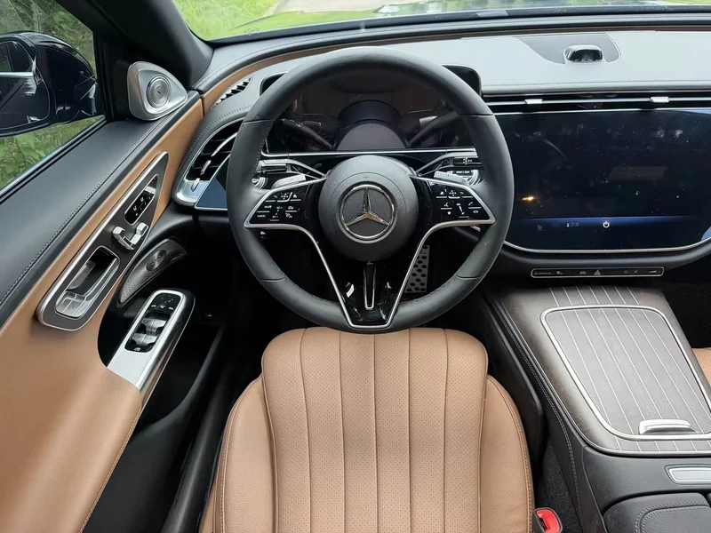 Mercedes-Benz E-Class — фото 14