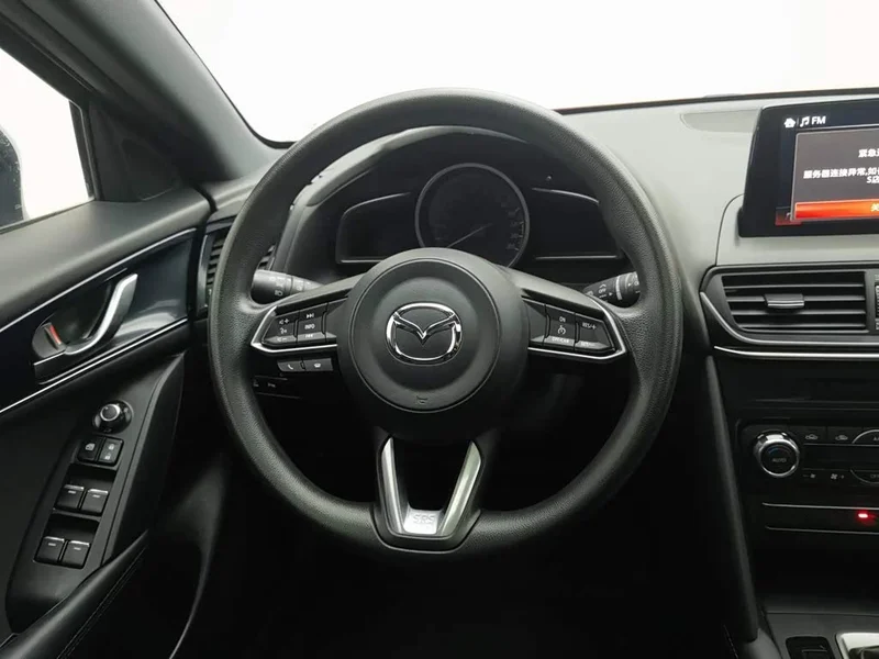 Mazda CX-4 — фото 11