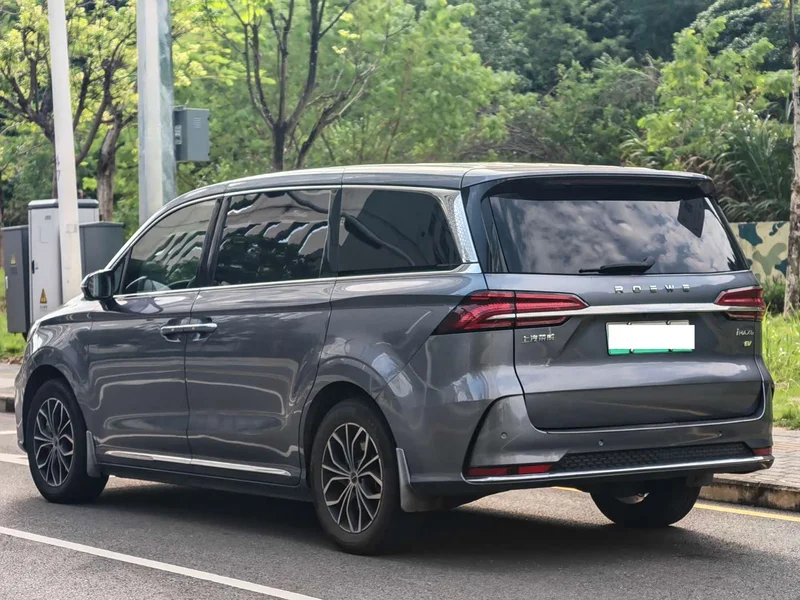 Roewe iMAX8 New Energy — фото 3