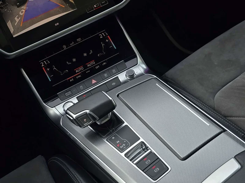 Audi A6L — фото 15