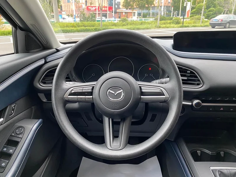 Mazda CX-30 — фото 13