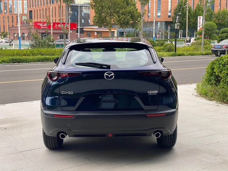 Mazda CX-30 — фото 8