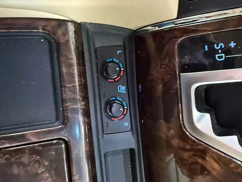 Toyota Alphard — фото 15