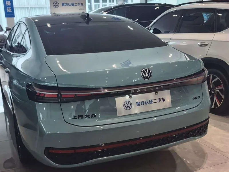 Volkswagen Passat — фото 7