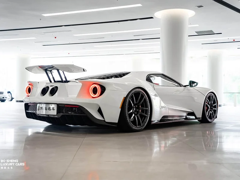 Ford GT — фото 9