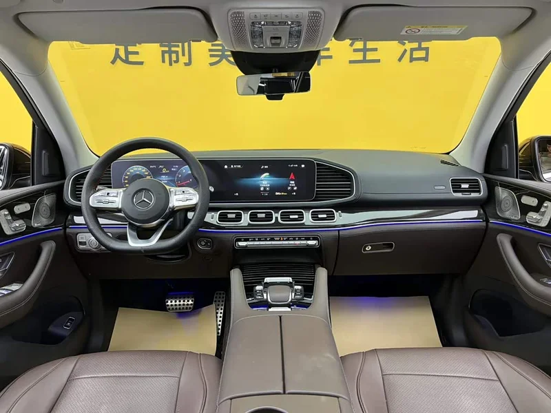 Mercedes-Benz GLS — фото 14