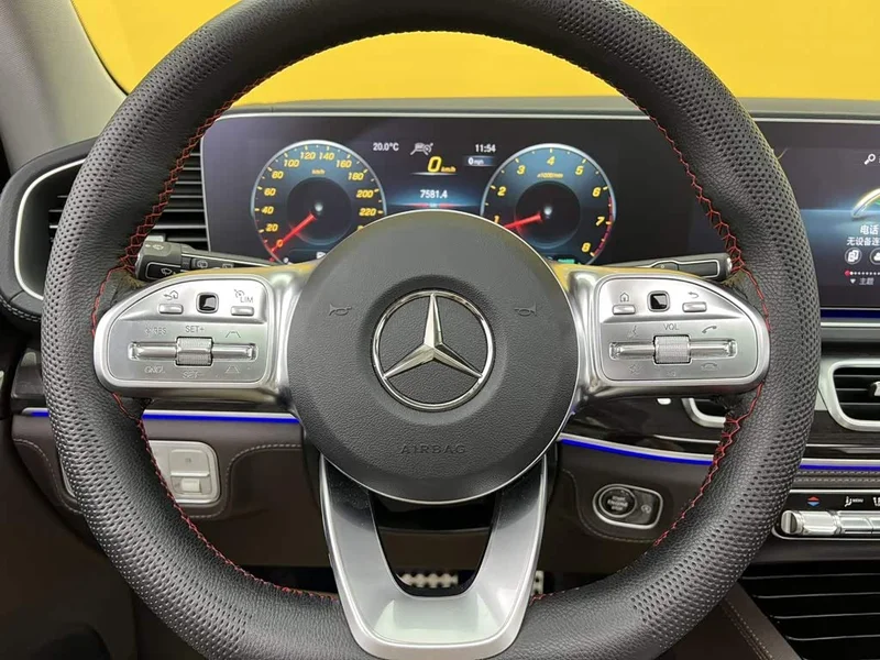 Mercedes-Benz GLS — фото 15