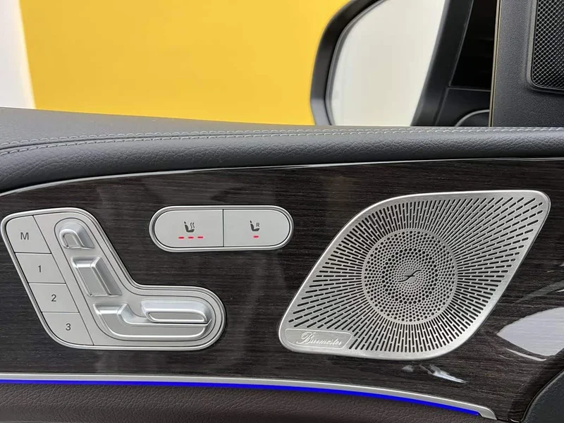 Mercedes-Benz GLS — фото 17