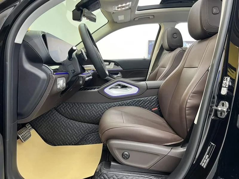 Mercedes-Benz GLS — фото 18