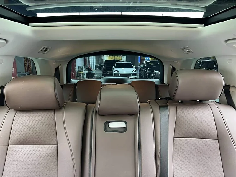 Mercedes-Benz GLS — фото 43