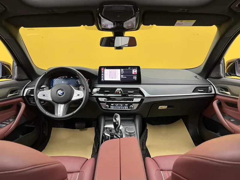 BMW 5-Series — фото 14