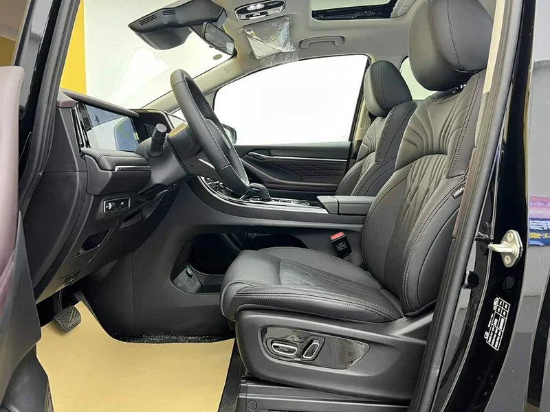 GAC Trumpchi M8 — фото 14