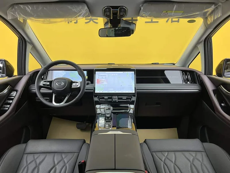 GAC Trumpchi M8 — фото 10