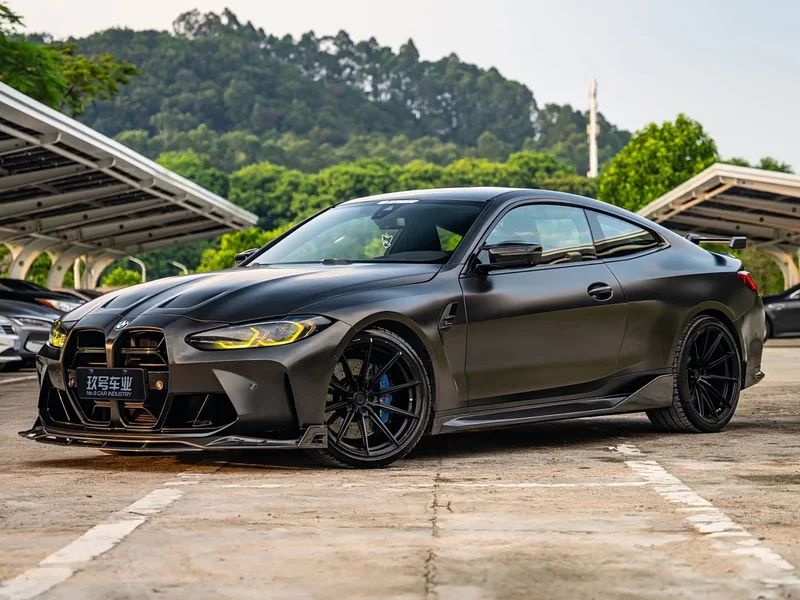 BMW M4 — фото 1