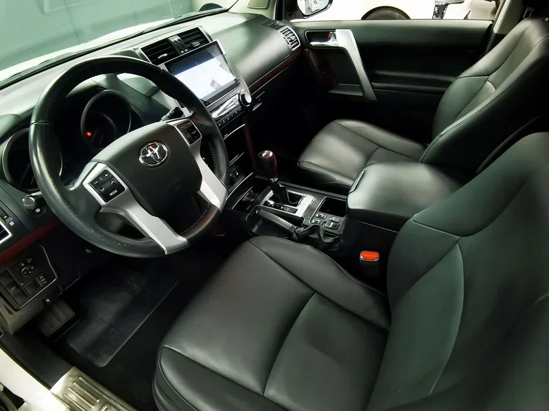 Toyota Prado — фото 14