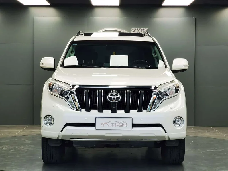 Toyota Prado — фото 5