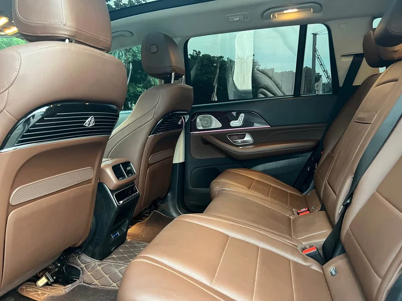 Mercedes-Benz GLS — фото 10