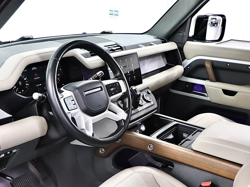 Land Rover Defender — фото 11