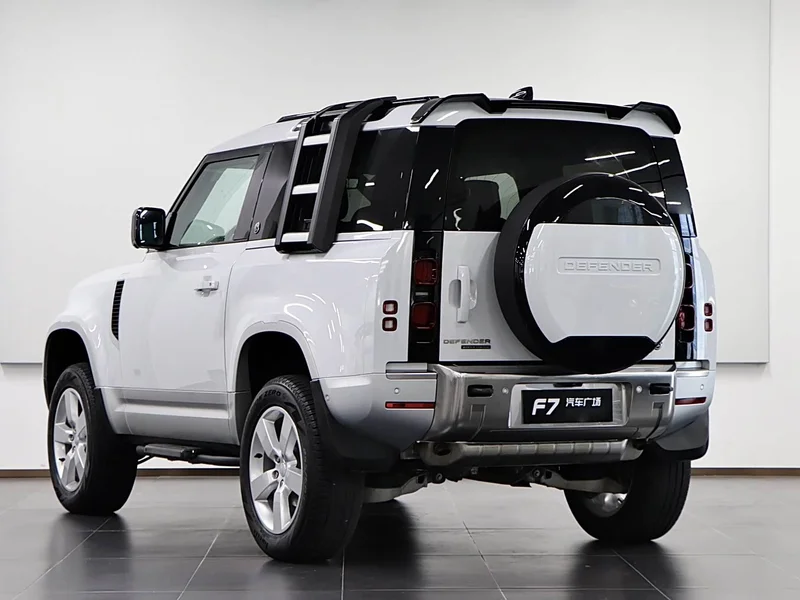 Land Rover Defender — фото 4