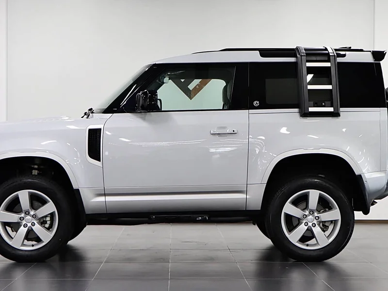 Land Rover Defender — фото 7